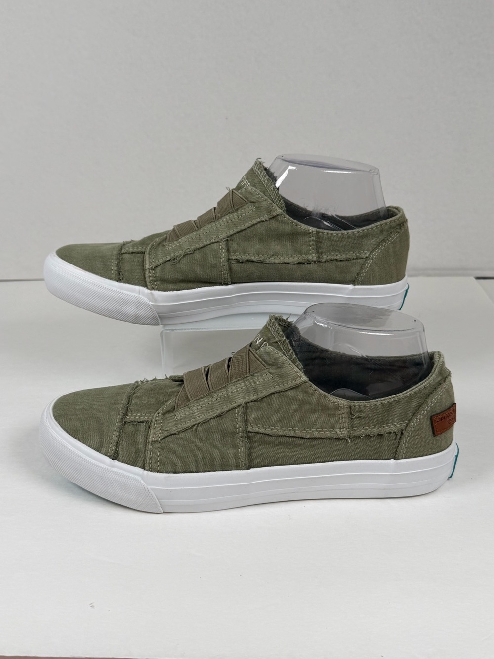 Jenn Ardor Sport Canvas Sneakers Women’s Size 9 Olive Green Casual Slip On